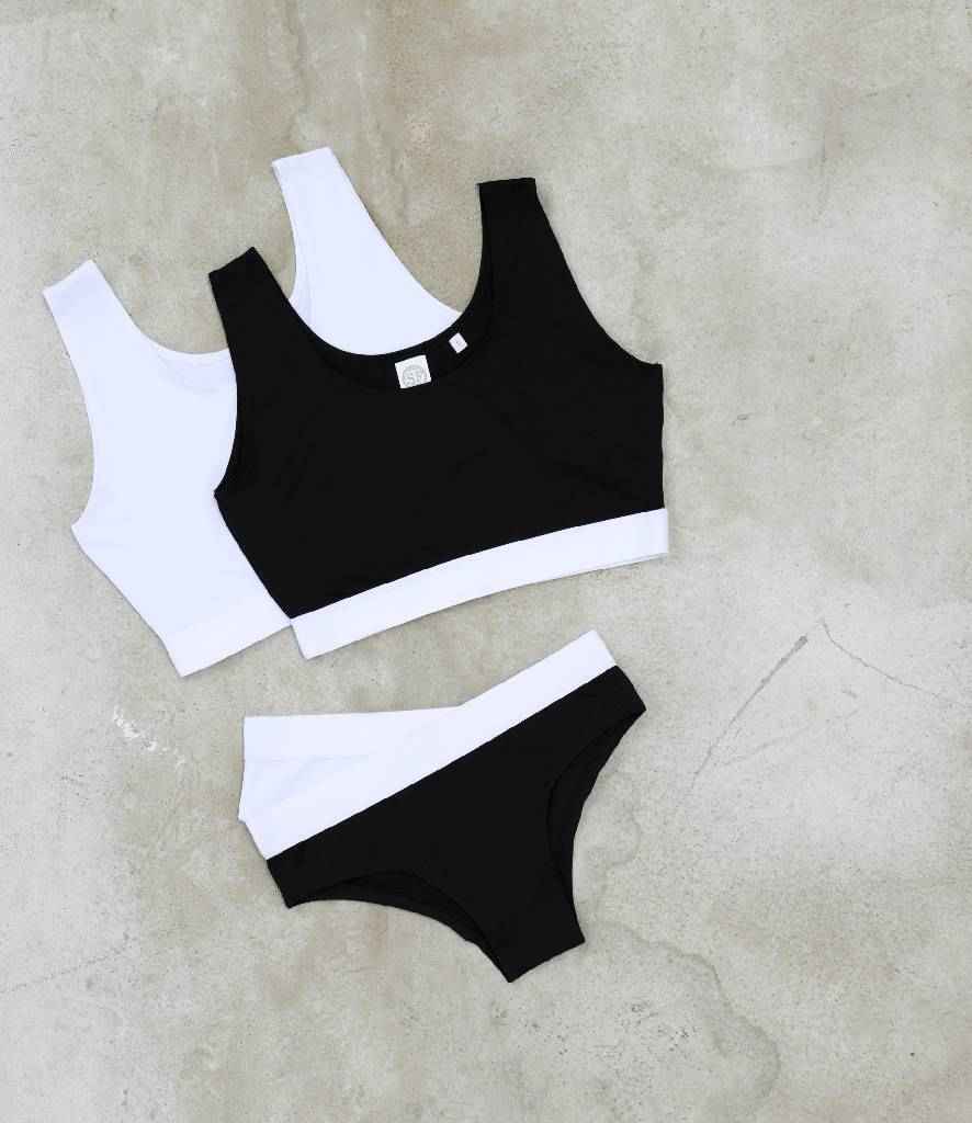 Black/White