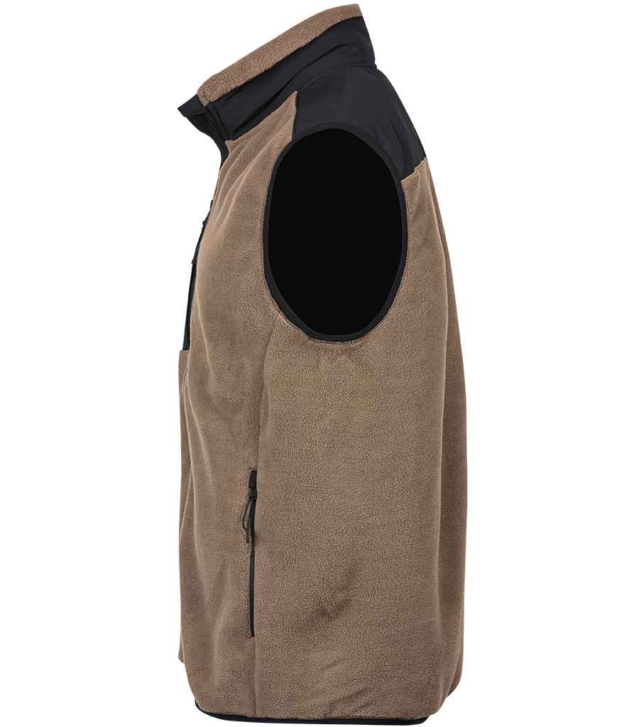 Clay/Black