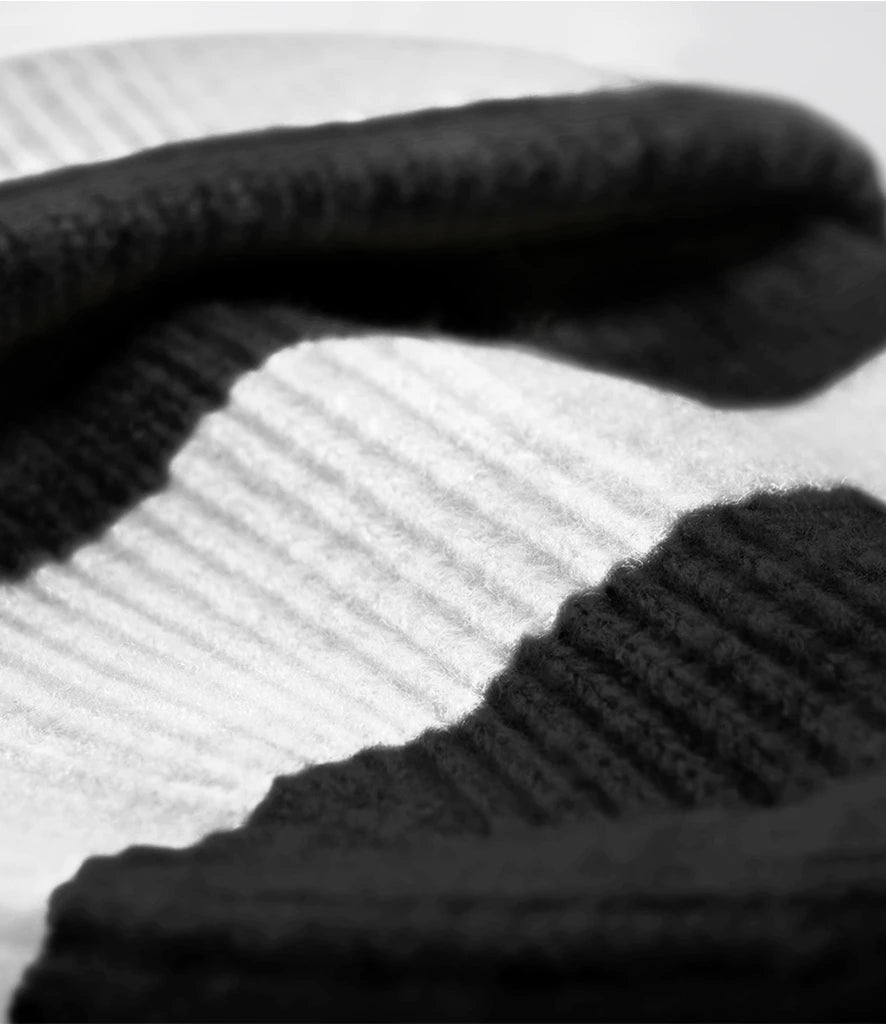 Black/Soft White