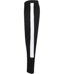 Black/White