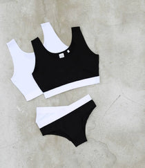 Black/White