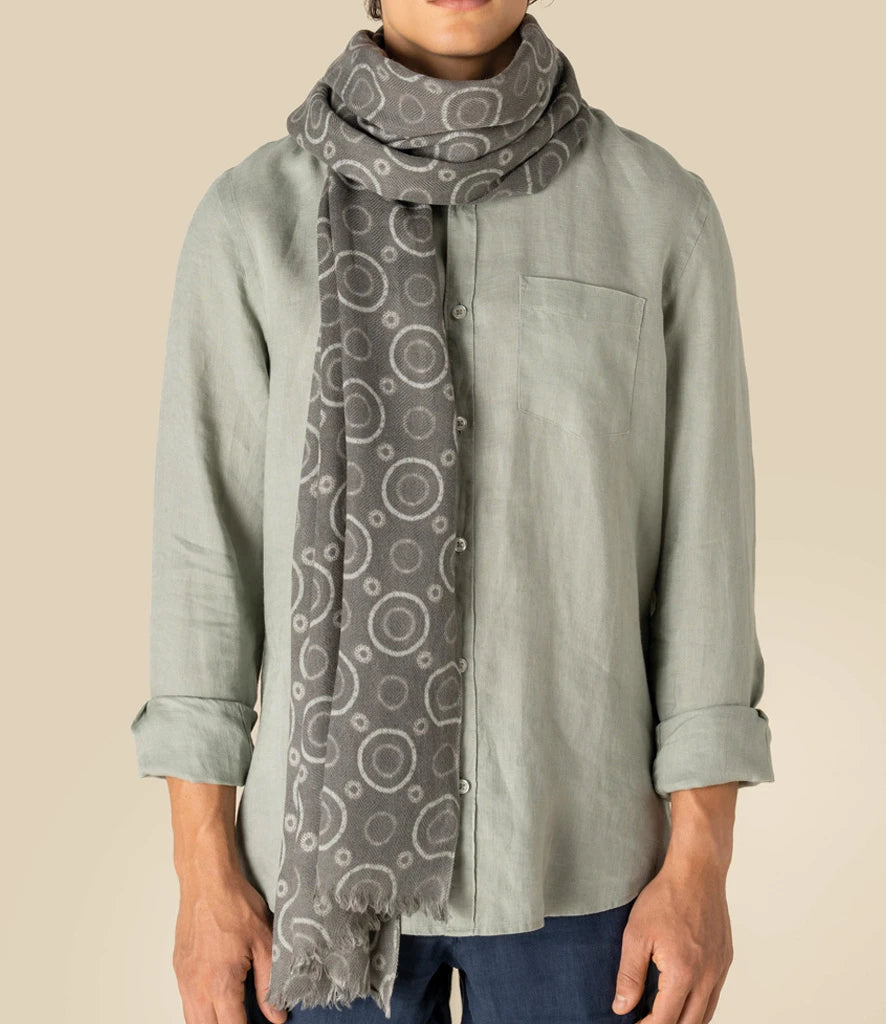 Grey Circles