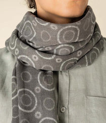 Grey Circles