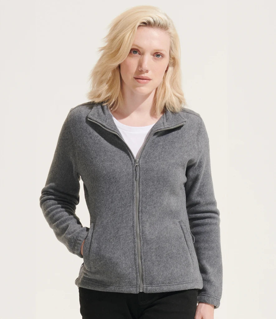 Grey Marl