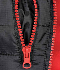 Black/True Red