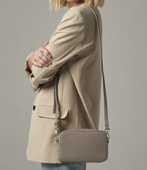 Taupe
