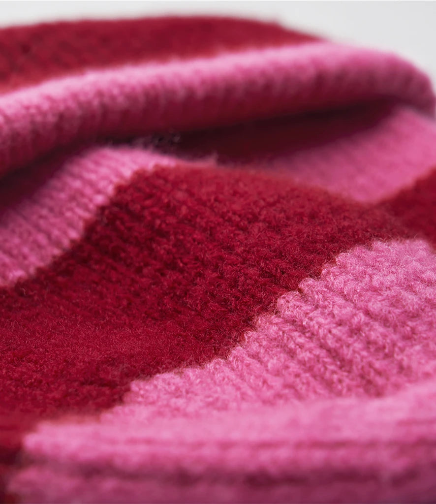 True Pink/Classic Red